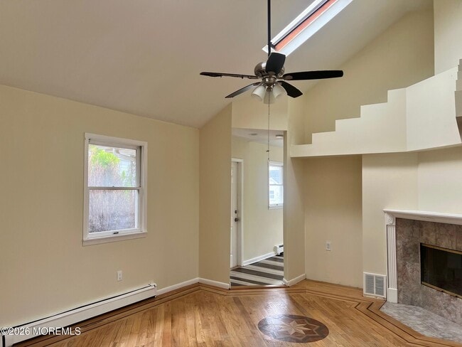 Building Photo - 246 7th Ave