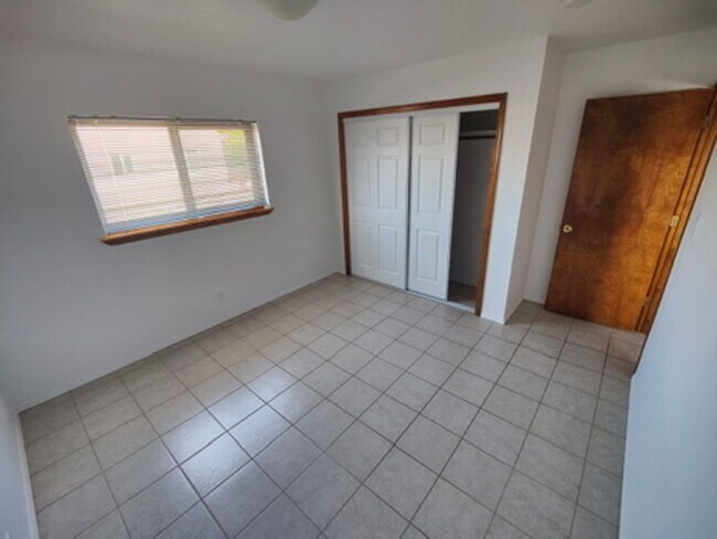 Building Photo - 1307 Rufina Ln