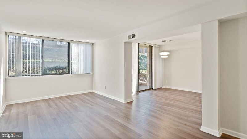 Building Photo - 527 N Armistead St