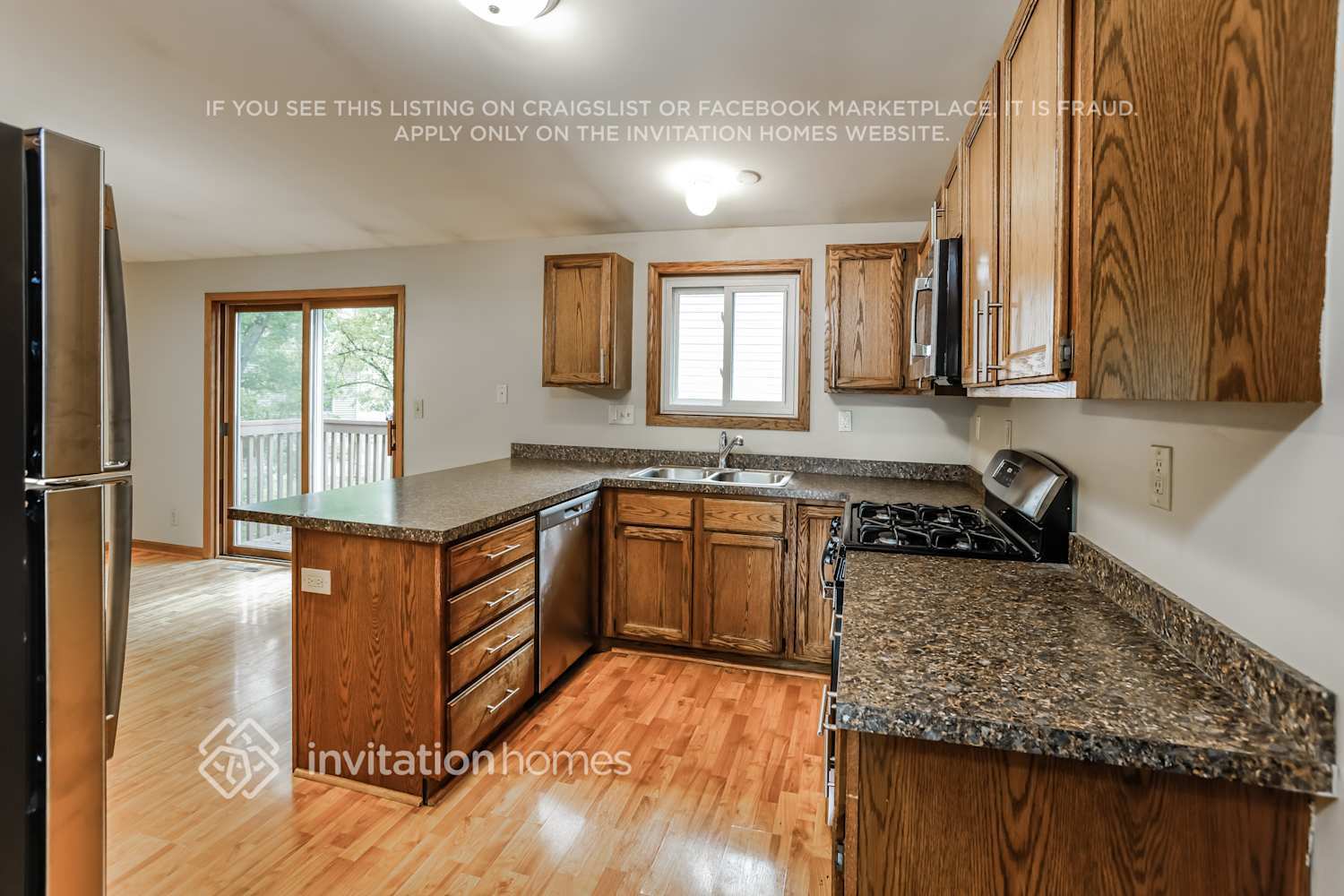 Building Photo - 712 Grand Blvd