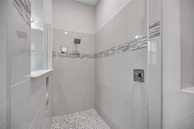 Building Photo - 2056 Wood Thrush Ln