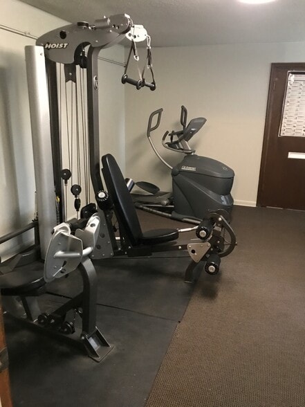 Exercise room - 3104 Hascall St
