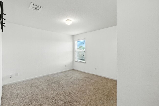 Building Photo - 6031 Southern Vis