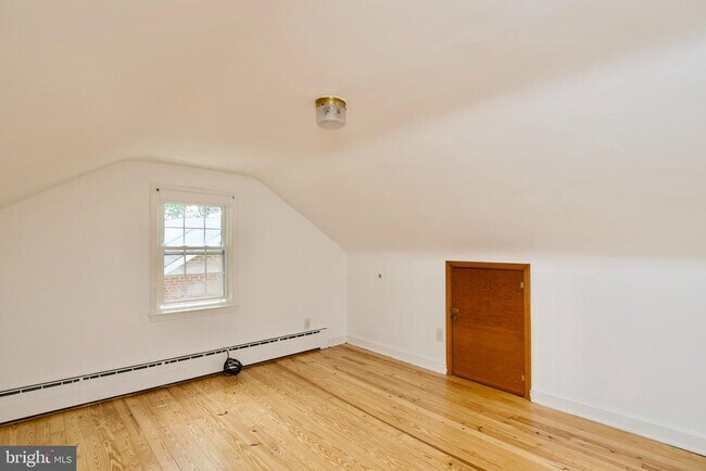 Building Photo - 6700 Livingston Rd