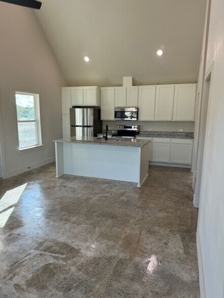 Building Photo - 166 Big Horn Dr