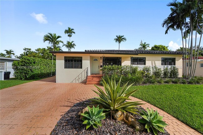 Building Photo - 6331 SW 18th St