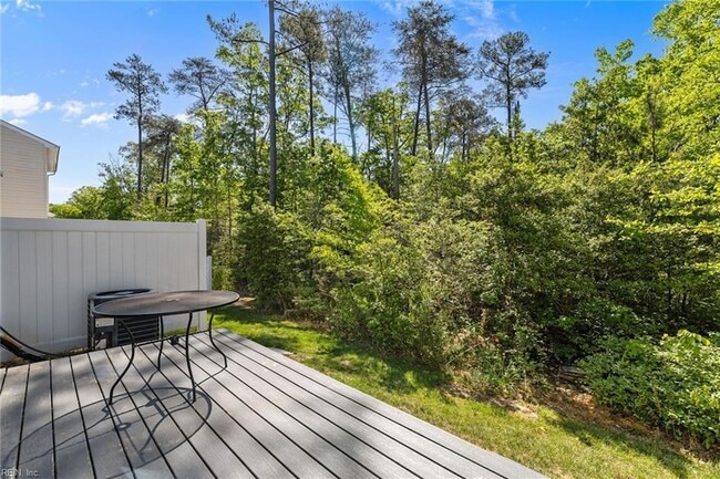 Building Photo - 109 Capeside Ct