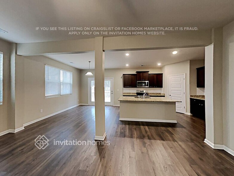 Building Photo - 2131 Theberton Trail