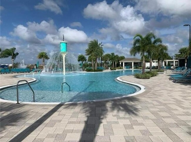 Building Photo - 9906 Sunny Mews Alley