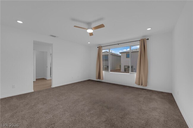 Building Photo - 10263 Estancia Hl St