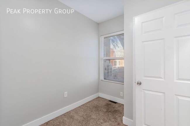 Building Photo - 24 Chittenden Ave