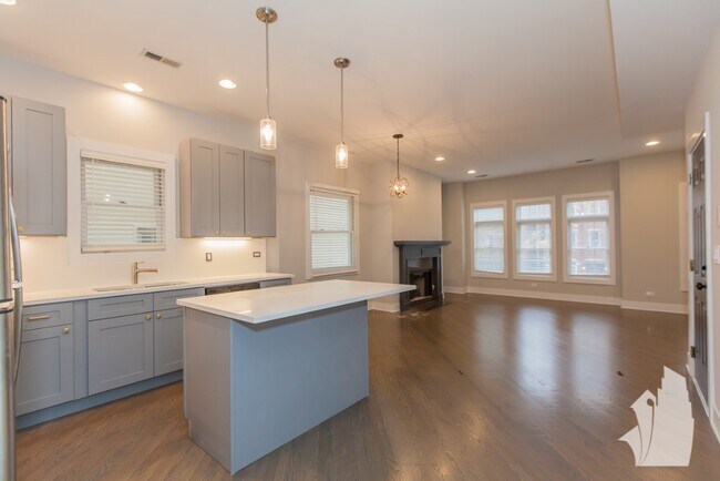 Building Photo - 2737 N Wayne Ave