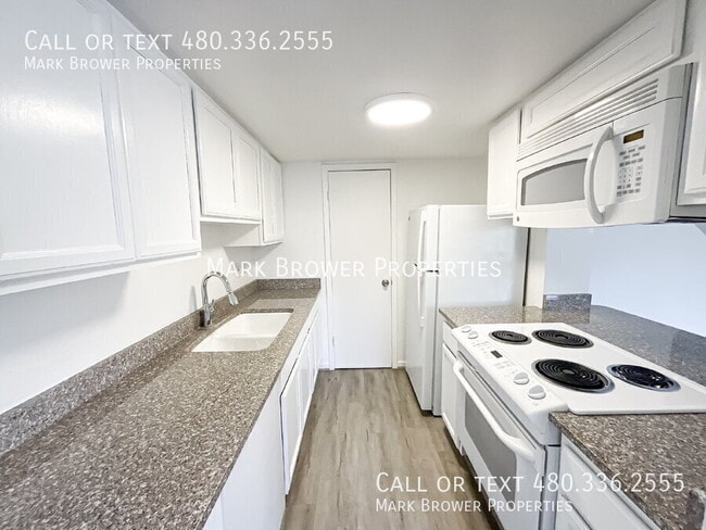 Building Photo - 4151 N 81st St