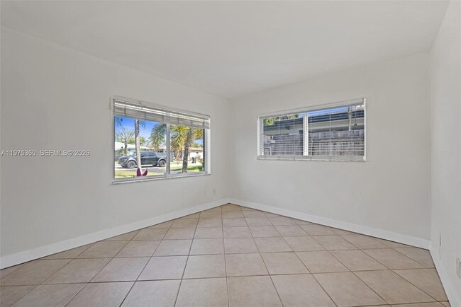 Building Photo - 380 NW 47th Ct