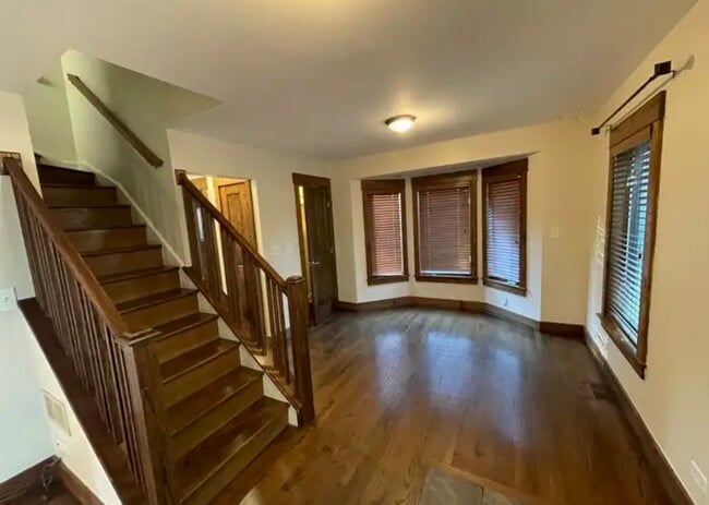 Building Photo - 754 Spring Rd