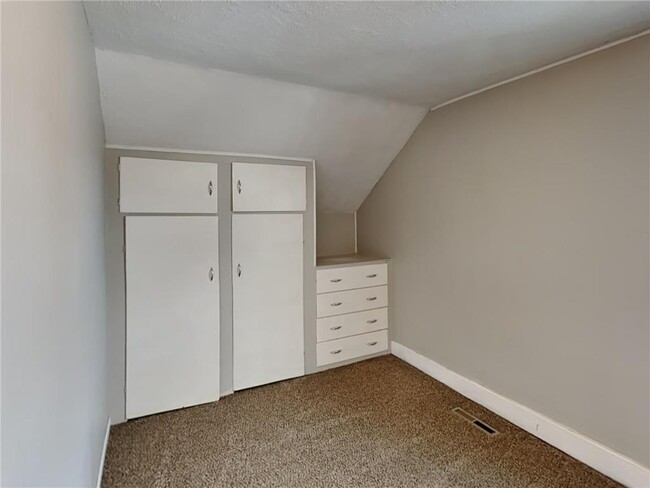 Building Photo - 4748 W 125th St