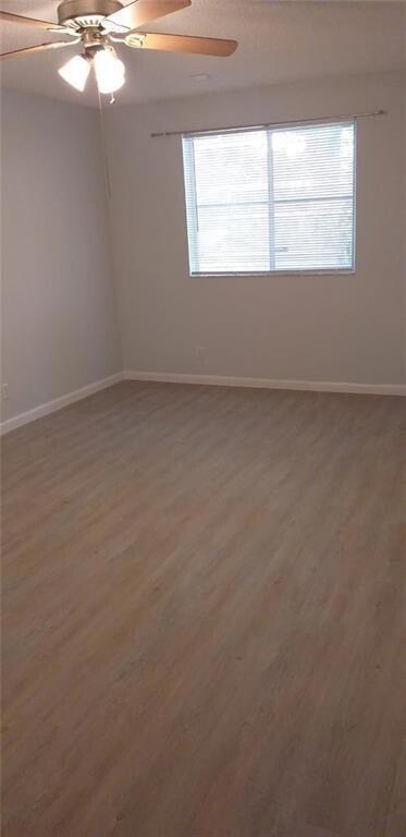 Building Photo - 9933 Westview Dr