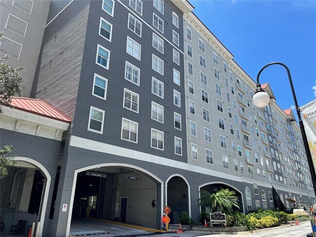 Building Photo - 700 S Harbour Island Blvd