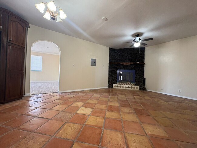 Building Photo - HOME FOR RENT NORTHEAST EL PASO