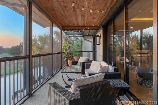 Building Photo - 2785 Polo Island Dr