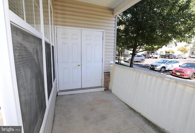 Building Photo - 611 Masterson Ct