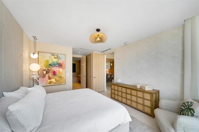 Building Photo - 2311 SE 17th St