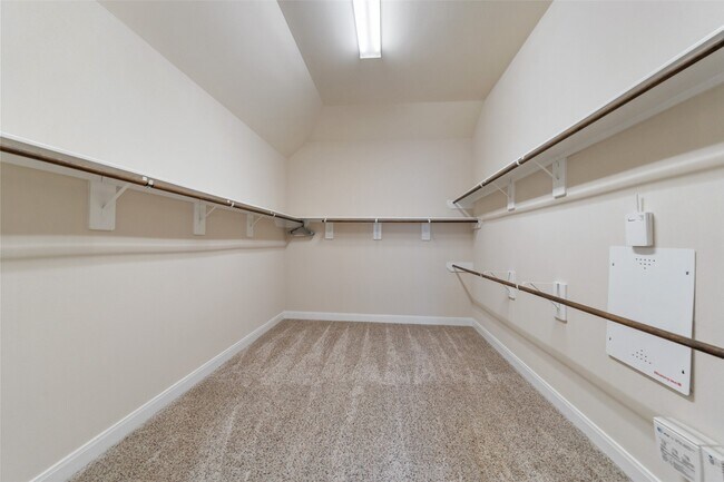 Building Photo - 34 Danby Place