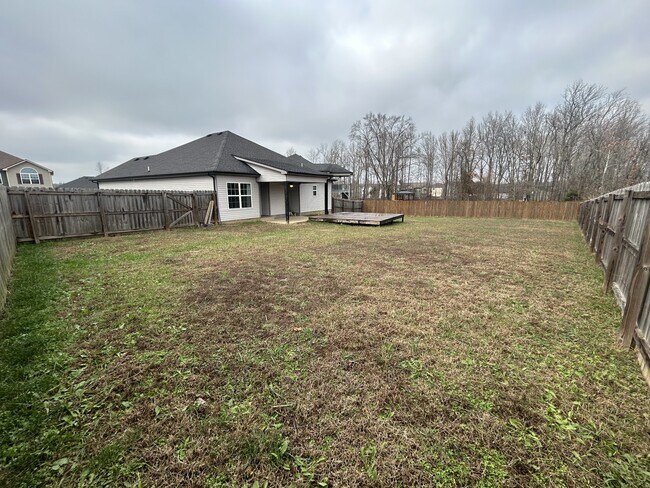 Building Photo - 721 Tidwell Dr