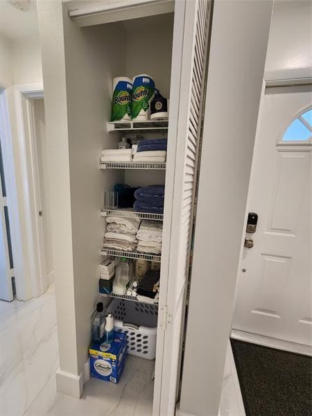 Building Photo - 1303 Seagrape Cir