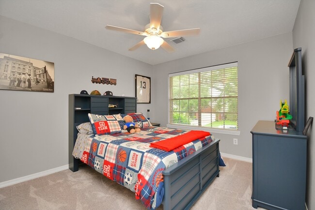 Building Photo - 2322 Lord Nelson Dr