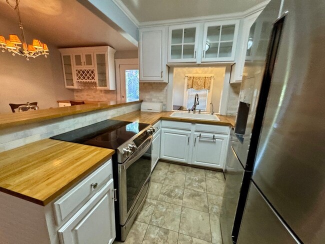 Building Photo - Great 3 Bed 2 Bath Home in Seminole Heights