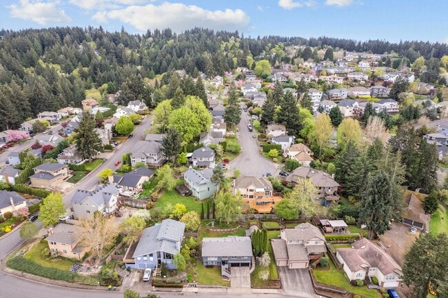 Building Photo - 7393 SW Bayberry Dr