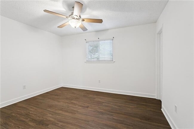 Building Photo - 3577 W Louisiana State Dr