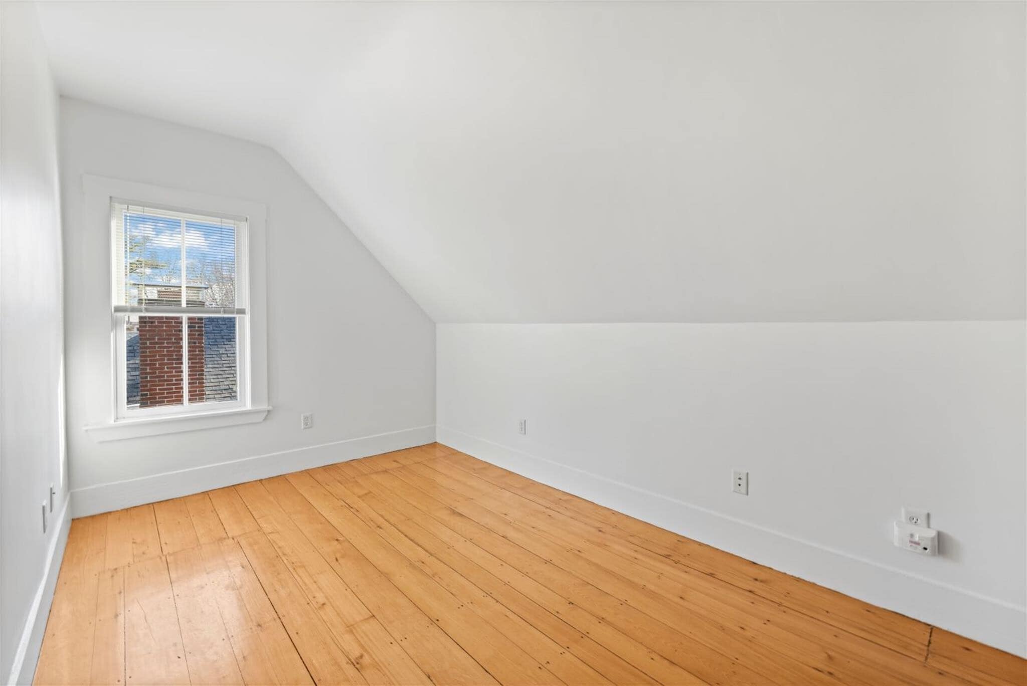 Building Photo - 30 Healey St