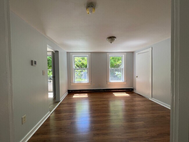 Building Photo - 93 Bellevue Ave