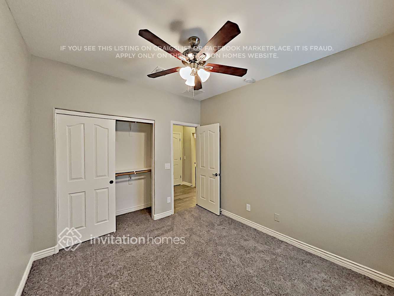 Building Photo - 2653 E Gillcrest Rd
