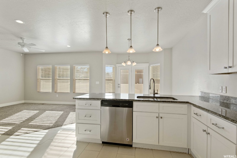 Building Photo - 7869 S 700 E