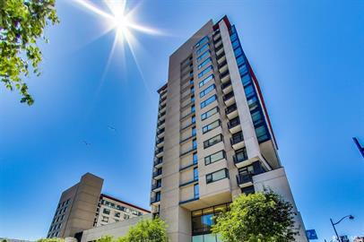 Building Photo - A beautiful  1 Bedroom 1 Bathroom at the B...