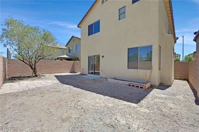 Building Photo - 7656 Montefrio Ave