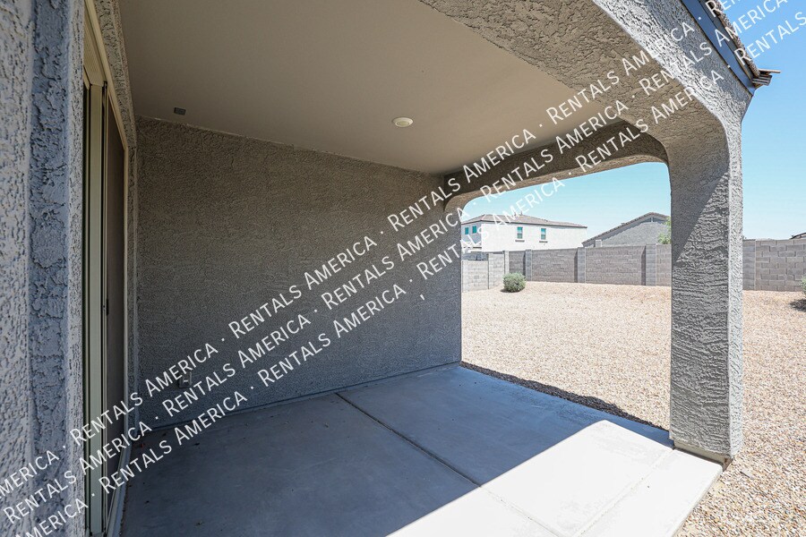 Building Photo - 30706 W Indianola Ave