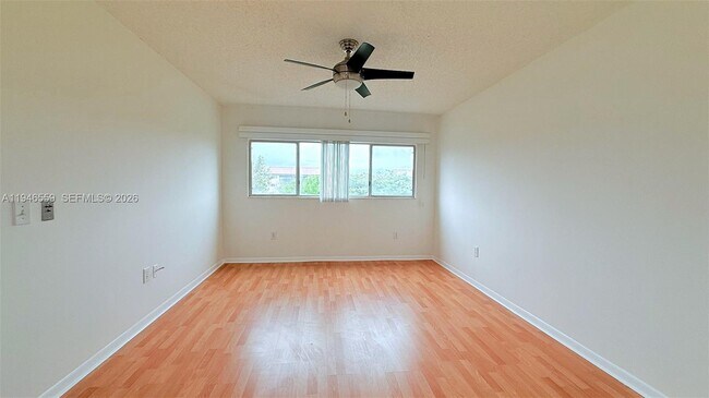 Building Photo - 12651 SW 16th Ct