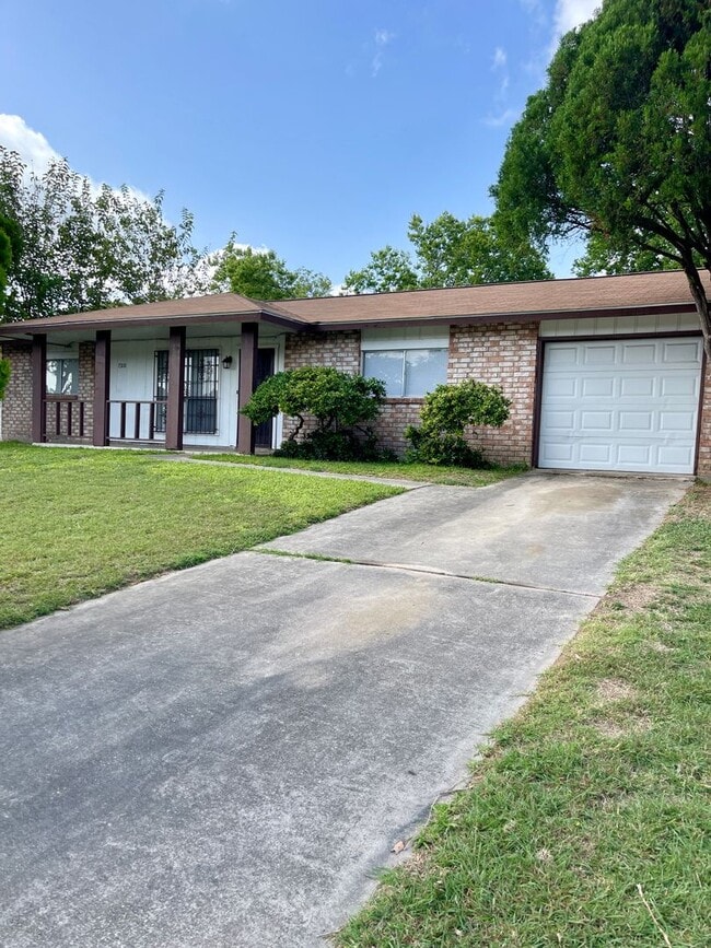 Primary Photo - 7310 Sage Oak