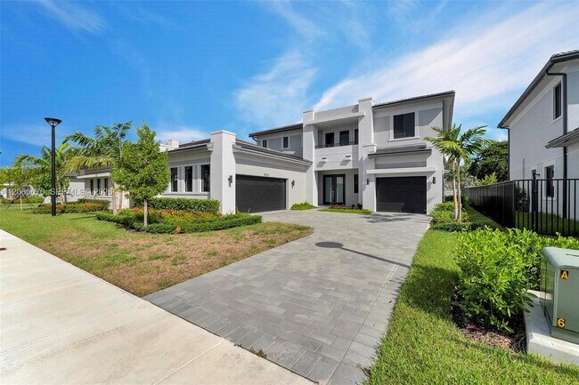 Building Photo - 8283 SW 120th Ter