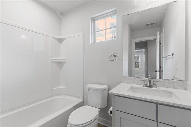 Building Photo - 118 Hamilton Dr