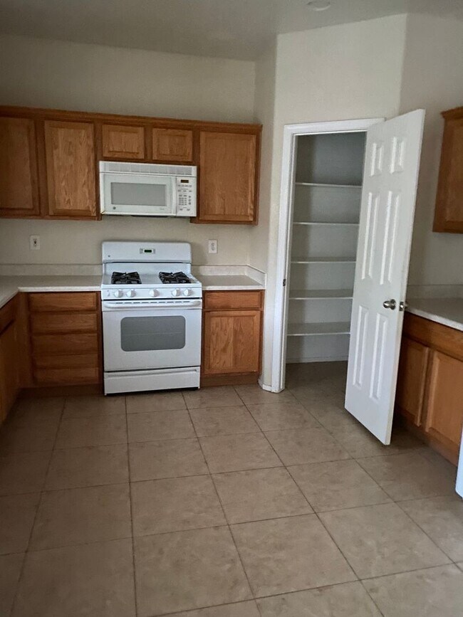 Building Photo - DOWITCHER