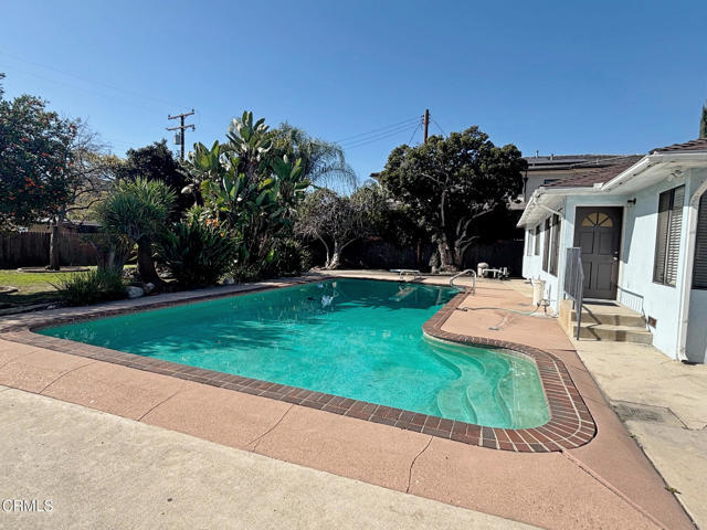 Building Photo - 210 W Woodruff Ave