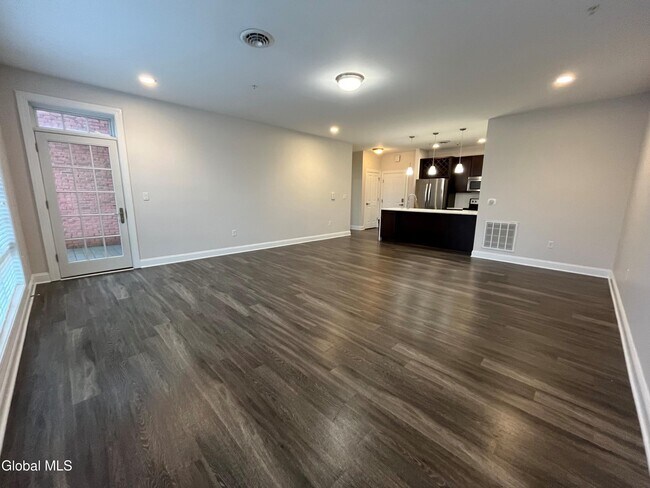 Building Photo - 130 Excelsior Ave