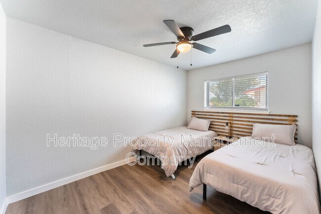 Building Photo - 7210 Cloverfield Ln