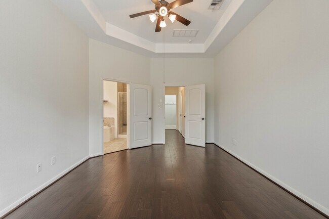 Building Photo - 174 Cheswood Forest Dr