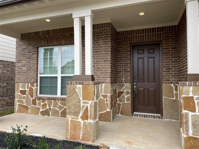 Building Photo - 2172 Woodland Pine Dr